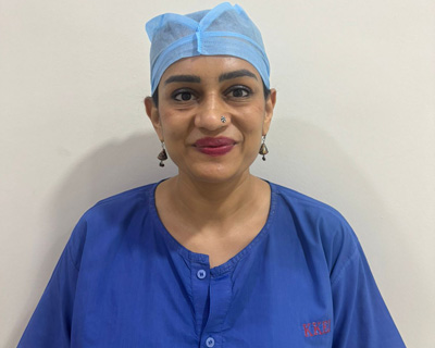 Dr Neha